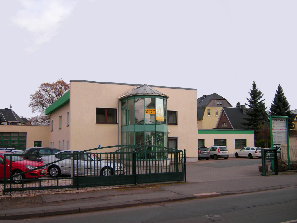 Gebäude des Vermessungsbüros Ossig, Lugau , Anfahrt